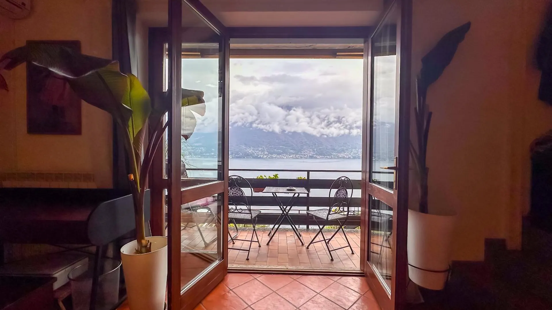 Appartamento A Due Passi Dal Lago Con Box Dorio Apartment