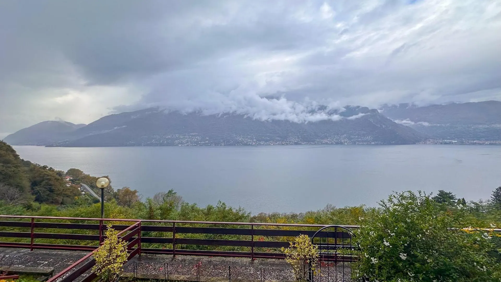 Appartamento A Due Passi Dal Lago Con Box Dorio 0*,  Italy